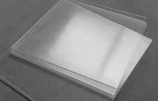 פאנל סולארי זכוכית מחוסמת ברזל נמוך 1